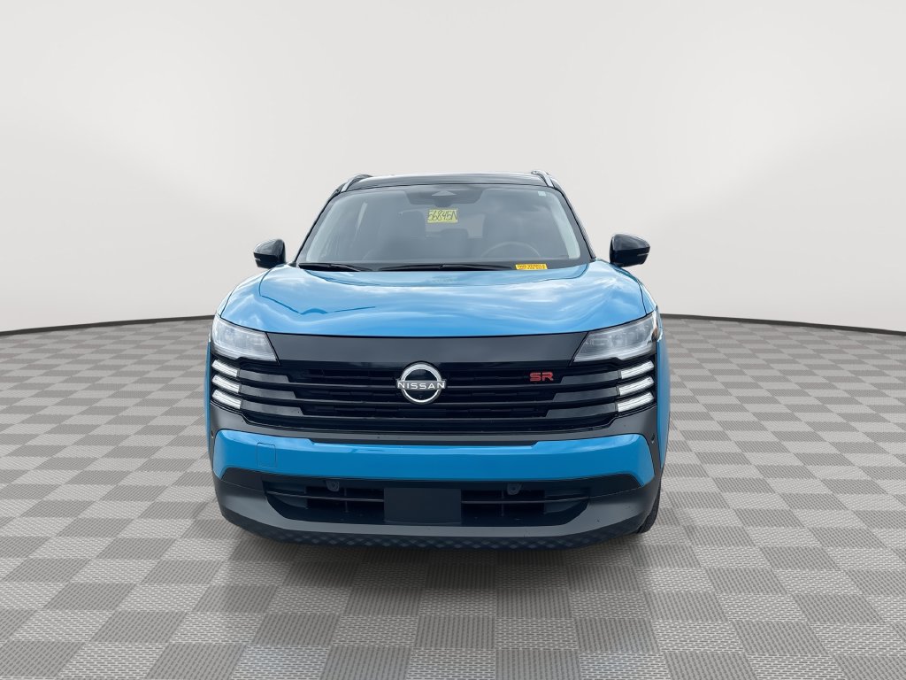 Certified 2025 Nissan Kicks SR FWD image 5