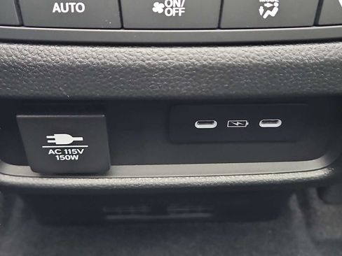 Certified 2025 Honda Pilot TrailSport image 17