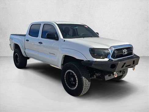 Used 2015 Toyota Tacoma 4x4 Double Cab image 3