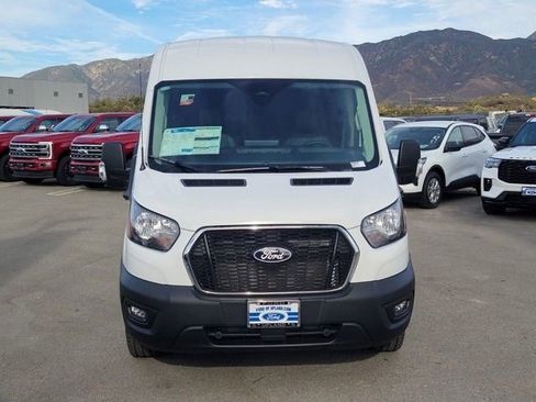 New 2026 Ford Transit 250 148 Medium Roof w/ Load Area Protection Package RWD image 5