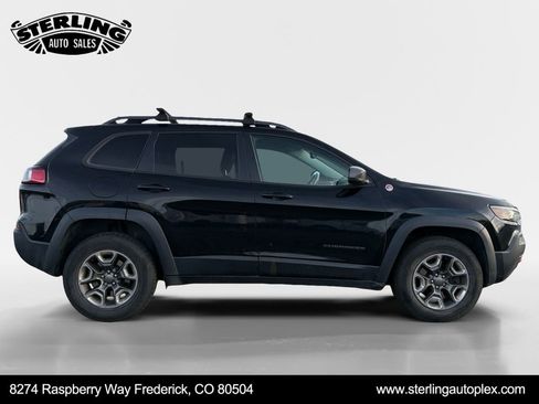 Used 2019 Jeep Cherokee Trailhawk w/ Comfort/Convenience Group image 6