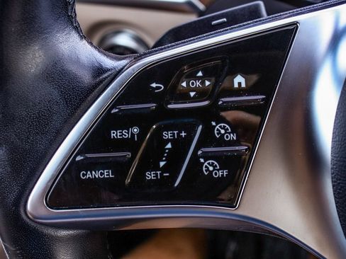 Used 2022 Mercedes-Benz C 300 4MATIC Sedan image 25