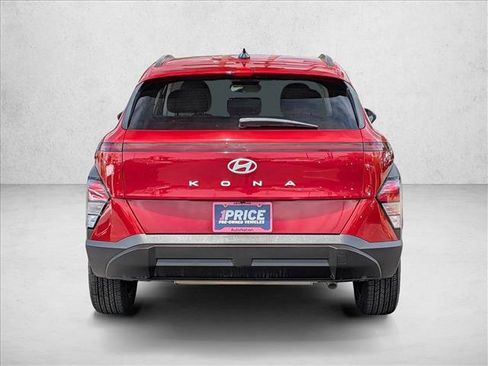 Used 2024 Hyundai Kona SEL FWD image 7