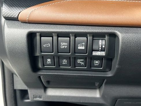 Certified 2023 Subaru Forester Touring AWD/4WD image 6