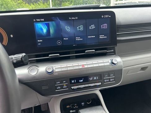 Used 2024 Hyundai Kona SEL AWD/4WD image 24