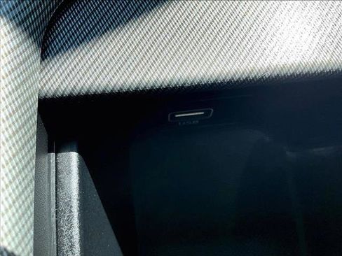 Used 2023 Hyundai Palisade SE w/ Cargo Package FWD image 25