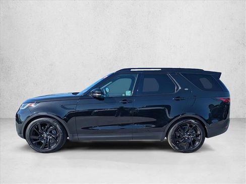 Used 2025 Land Rover Discovery S AWD/4WD image 9