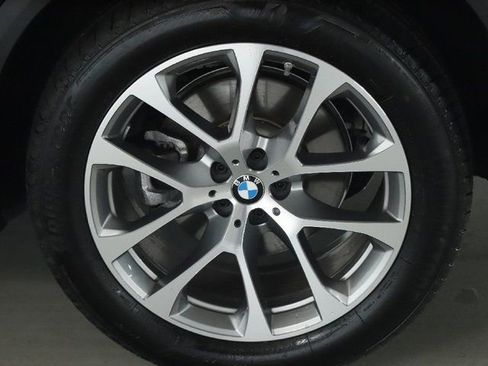 Used 2026 BMW X5 xDrive40i w/ Climate Comfort Package AWD/4WD image 40