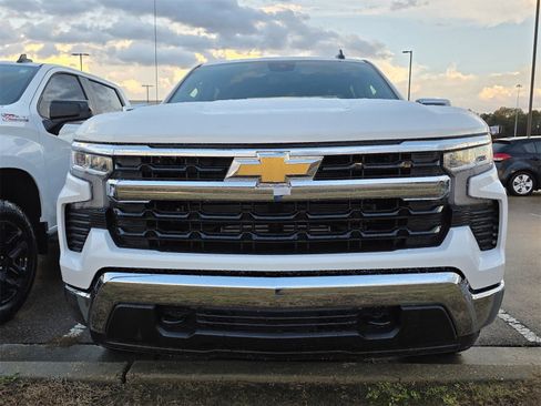 New 2026 Chevrolet Silverado 1500 LT image 2