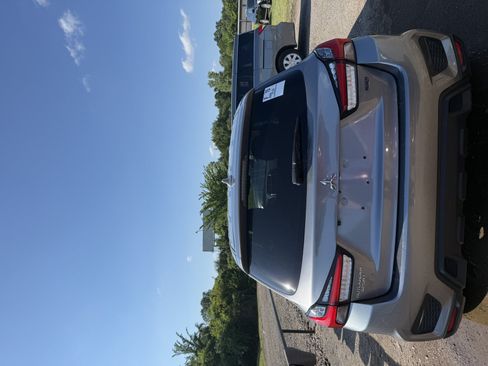 Used 2022 Mitsubishi Outlander Sport ES FWD image 4