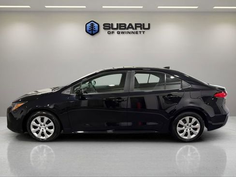 Used 2023 Toyota Corolla LE FWD image 2