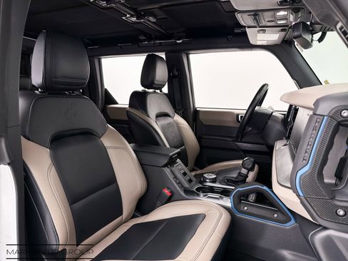 Used 2024 Ford Bronco Wildtrak image 26