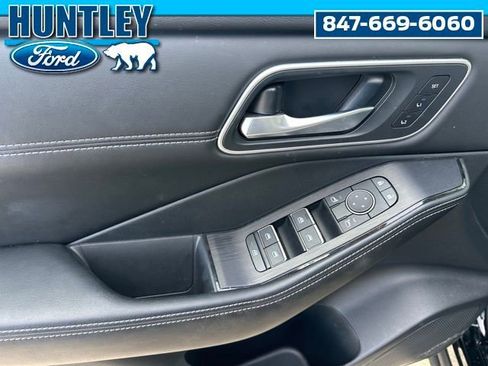 Used 2024 Nissan Rogue Platinum w/ Platinum Premium Package image 19