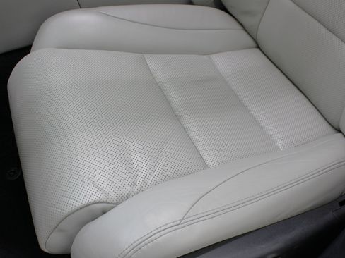 Used 2016 Lexus LS 460 image 35