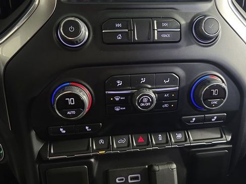 Used 2019 Chevrolet Silverado 1500 LT w/ True North Edition AWD/4WD image 16