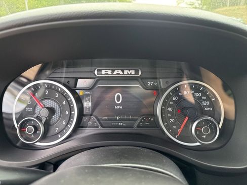 New 2026 RAM 1500 4x4 Crew Cab image 11