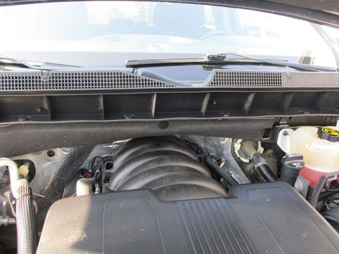 Used 2019 Chevrolet Silverado 1500 RST image 34