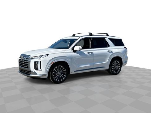 Used 2024 Hyundai Palisade Calligraphy image 4