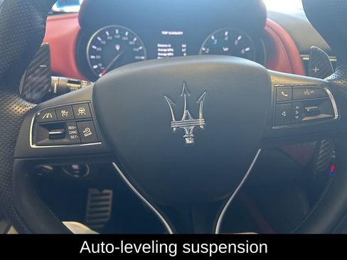 Used 2022 Maserati Levante Trofeo image 12