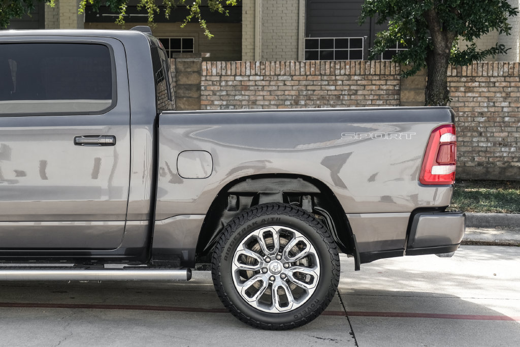Used 2023 RAM 1500 Laramie AWD/4WD image 22