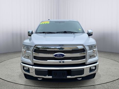 Used 2017 Ford F150 Lariat image 2