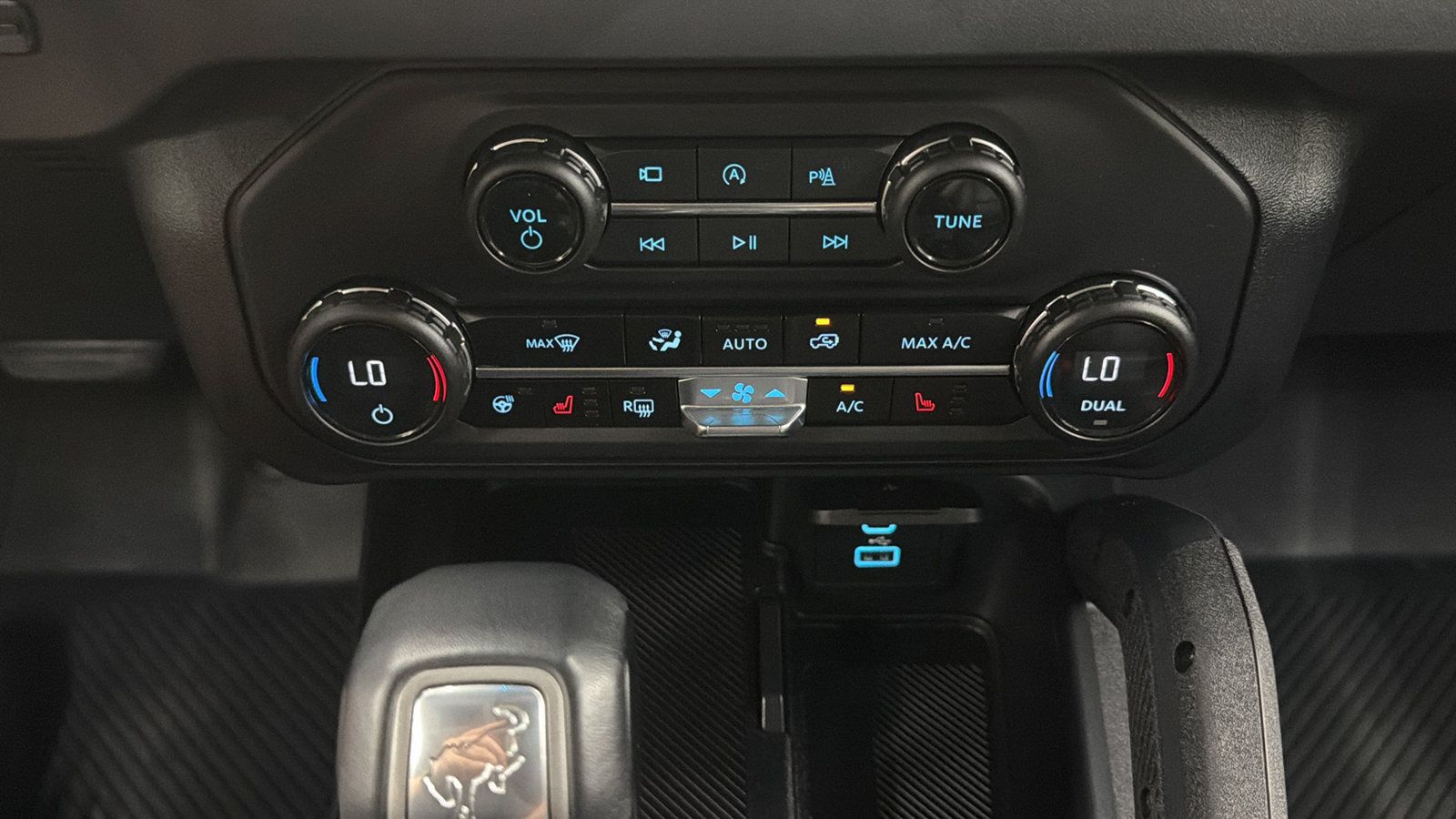 Used 2025 Ford Bronco Badlands w/ Sasquatch Package AWD/4WD image 23