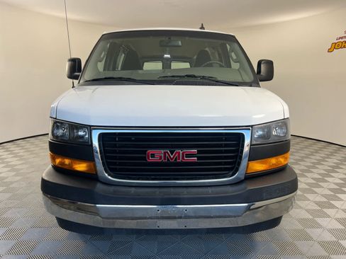 Used 2022 GMC Savana 2500 w/ Driver Convenience Package image 8
