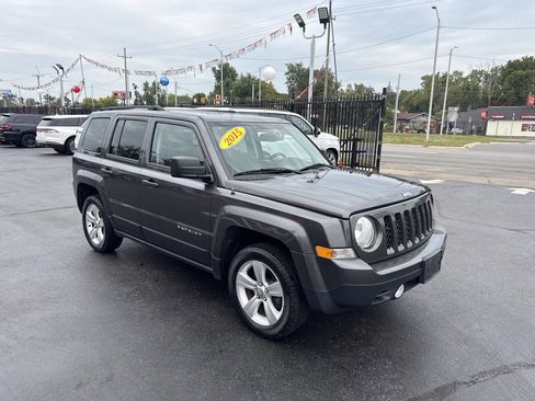 Used 2015 Jeep Patriot Latitude image 4