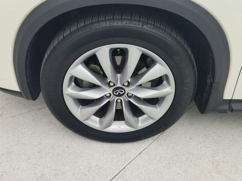 Used 2020 INFINITI QX50 Luxe image 29