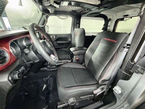 Used 2018 Jeep Wrangler Rubicon image 13