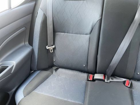 Used 2025 Nissan Versa SV FWD image 37