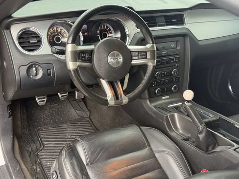 Used 2013 Ford Mustang Premium RWD image 24