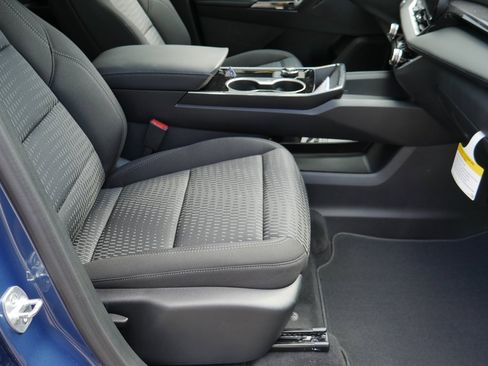 New 2026 Chevrolet Equinox LT image 20