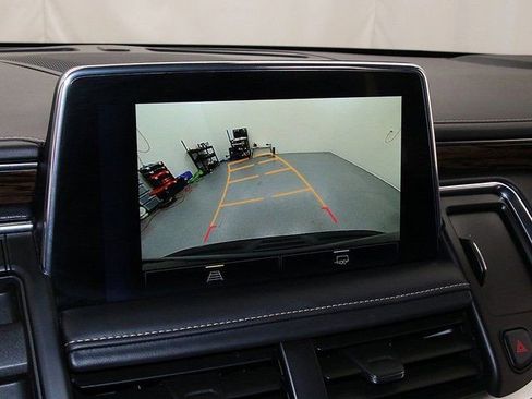 Certified 2024 Chevrolet Tahoe Premier AWD/4WD image 16