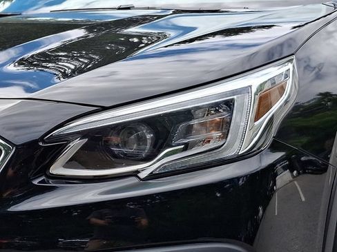Used 2020 Subaru Outback Touring AWD/4WD image 10