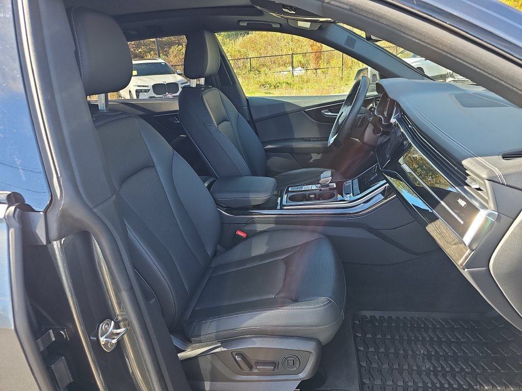 Used 2023 Audi Q8 Premium Plus w/ Premium Plus Package AWD/4WD image 11