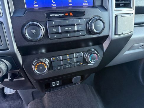 Used 2020 Ford F150 XLT w/ Heavy-Duty Payload Package image 20