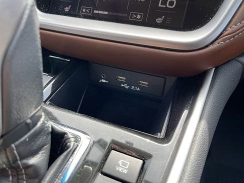 Used 2020 Subaru Outback Touring AWD/4WD image 26