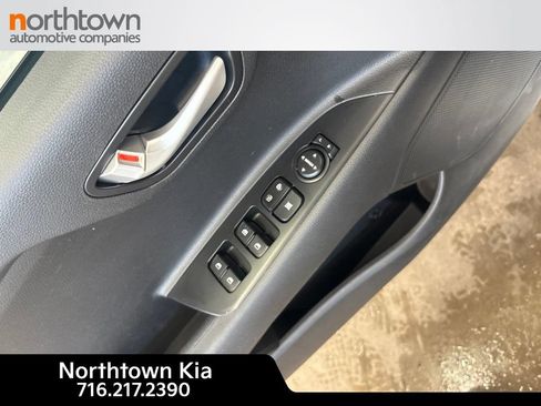 Used 2018 Kia Rio S FWD image 21