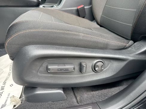 Used 2025 Honda CR-V Sport image 12