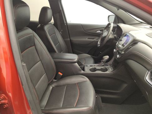 Used 2022 Chevrolet Equinox RS w/ RS Leather Package image 21