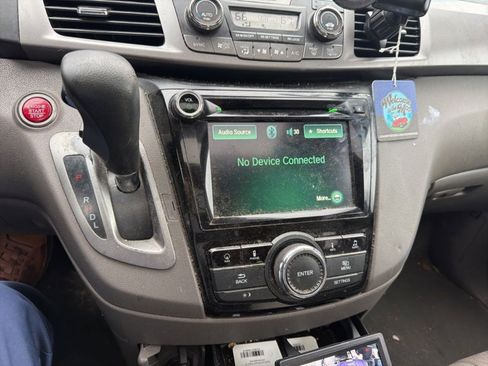 Used 2016 Honda Odyssey EX-L image 18