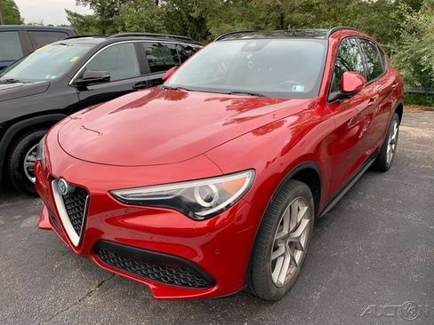 Used 2018 Alfa Romeo Stelvio Ti Sport AWD/4WD image 1