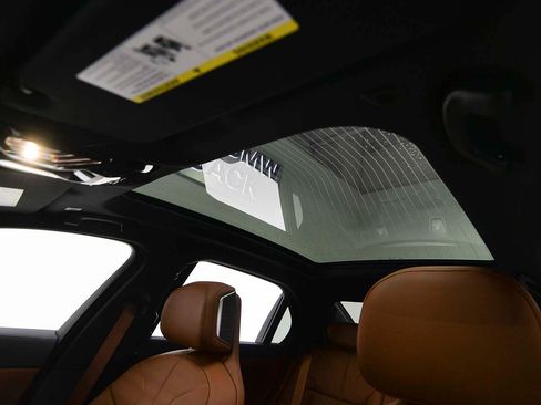 New 2025 BMW 760i xDrive 760i xDrive Sedan image 7