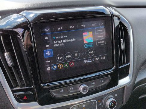 Used 2022 Chevrolet Traverse High Country image 8