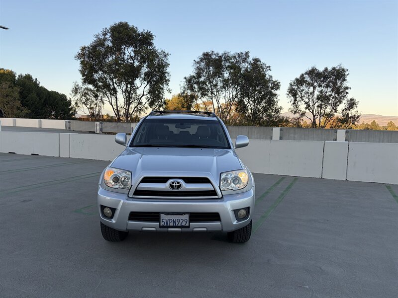 Used 2006 Toyota 4Runner Limited w/ Preferred Accessory Pkg RWD image 3