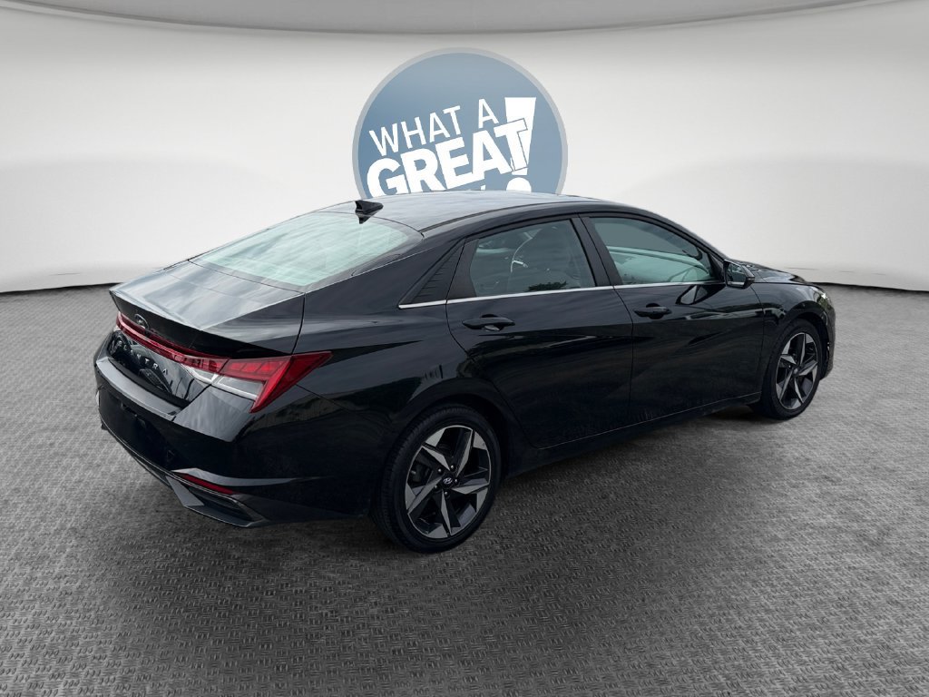 Used 2021 Hyundai Elantra SEL w/ Convenience + Premium Package FWD image 3