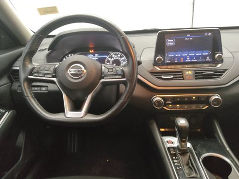 Used 2021 Nissan Altima 2.5 SV w/ SV Premium Package AWD/4WD image 22
