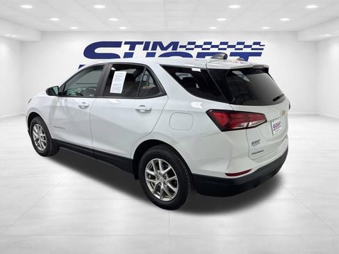Used 2022 Chevrolet Equinox LS w/ LS Convenience Package AWD/4WD image 7