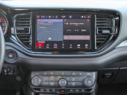 Used 2025 Dodge Durango GT image 21